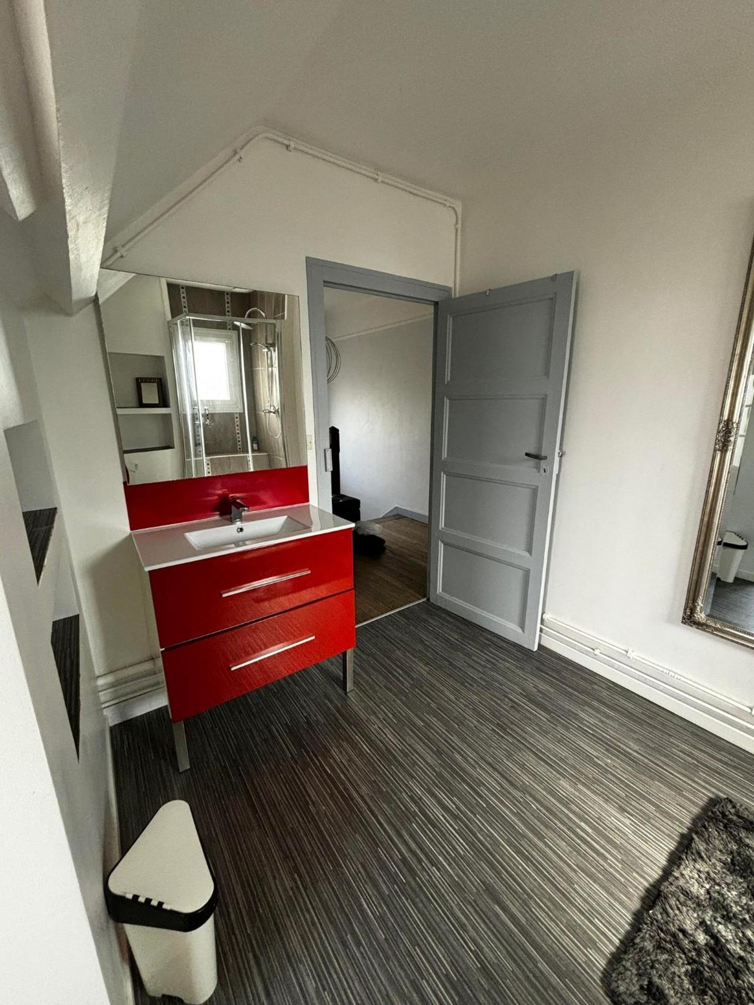 Maison De Village 4 Chambres Neuvy-sur-Loire Екстериор снимка